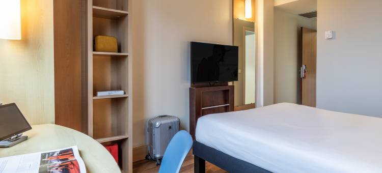 宜必思巴塞罗那广场 Glories 22 酒店(Ibis Barcelona Plaza Glories 22)图片