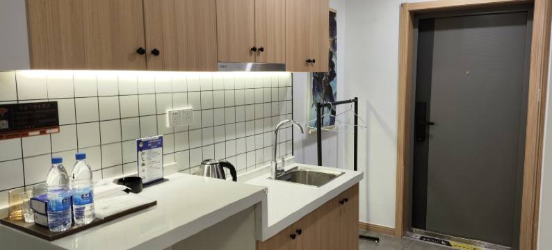 丙辰电竞公寓图片