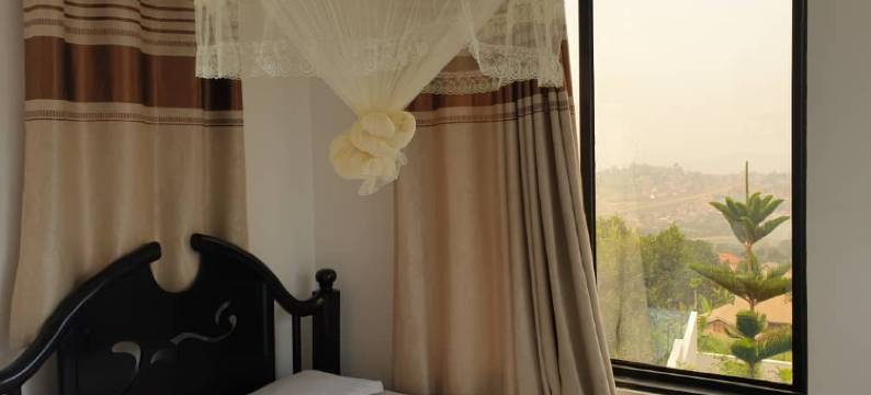 坎帕拉黑玫瑰(Rosa Negra Uganda)图片