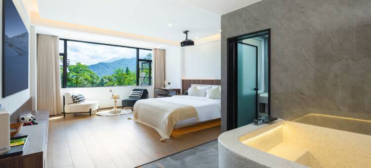 堰上山房·私汤美宿(都江堰景区店)图片