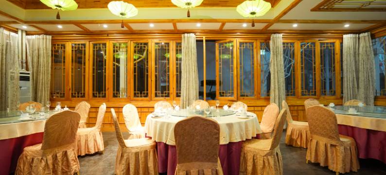 易县百泉花园饭店图片