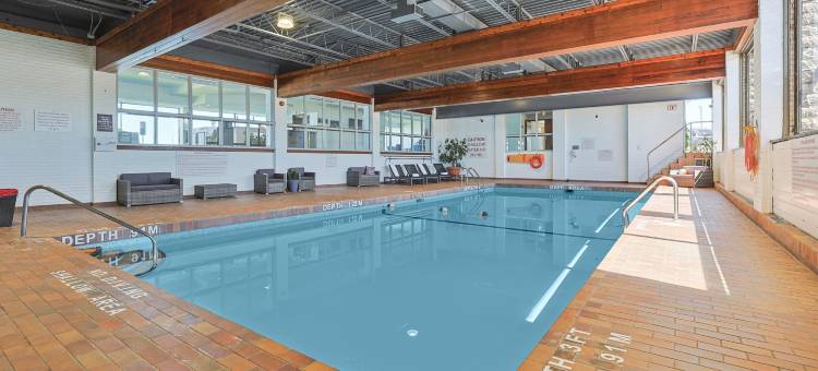 约旦灯塔港畔华美达酒店(Ramada by Wyndham Jordan/Beacon Harbourside Resort)图片