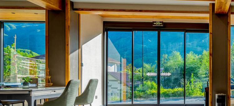 龙潭吟客栈(安吉章村龙王山峡谷漂流店)图片