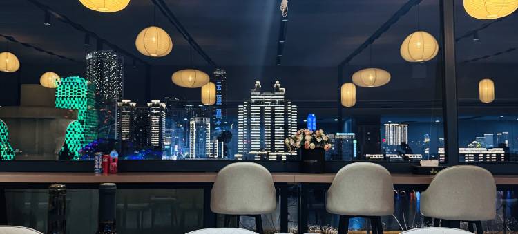 智嘉酒店(柳州高铁站五星步行商业街店)图片