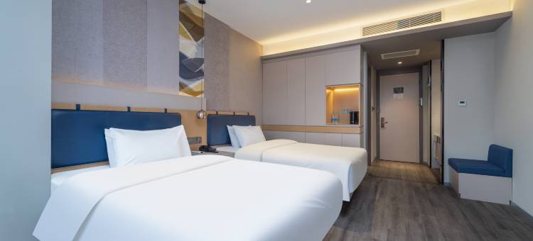 海霞酒店(银川高铁站怀远观光夜市店)图片