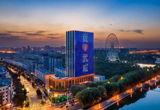 武威滨湖酒店（凉州植物园天马湖景区店）外景图