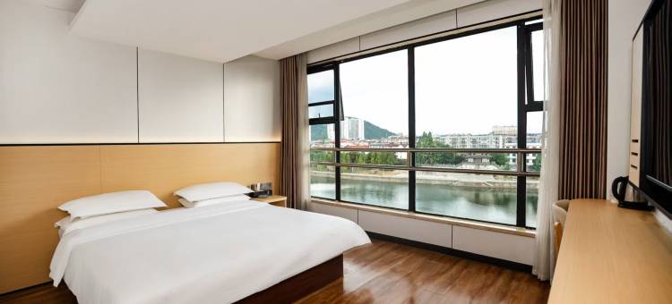 锦途酒店(赤壁国贸店)图片