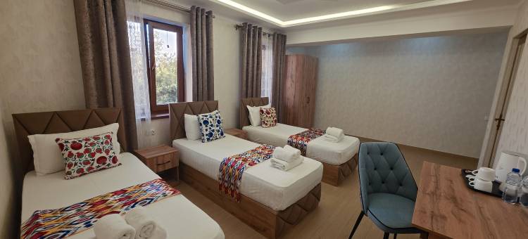 Imron Hotel图片