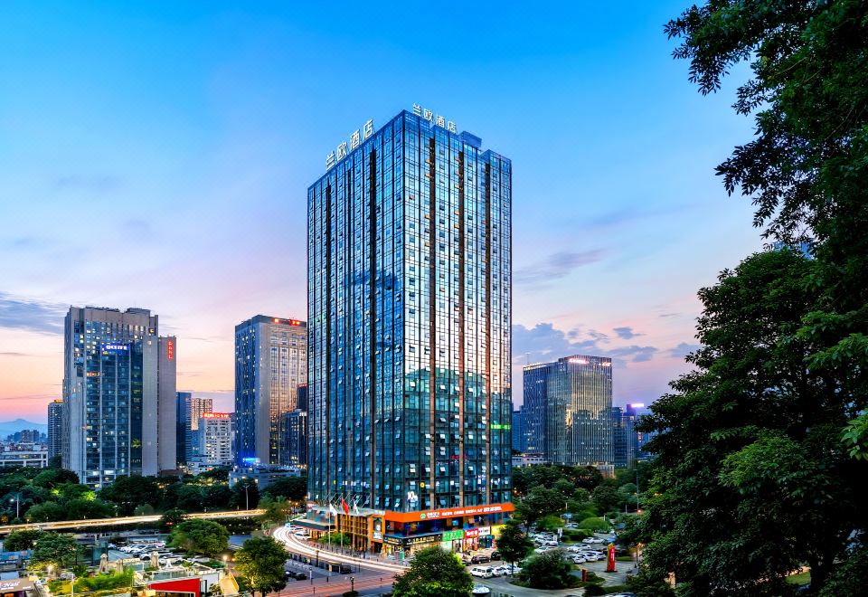 LANO Hotel Overview
