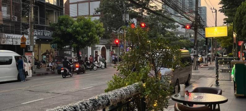 曼谷野餐酒店 - 兰南(Picnic Hotel Bangkok - Rang Nam)图片