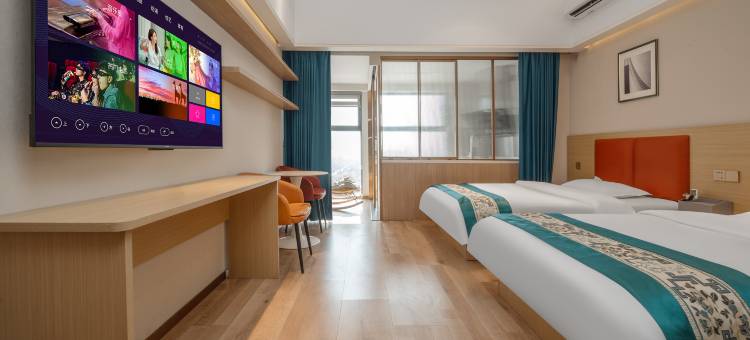 澜庭观影民宿(新密中强光年店)图片