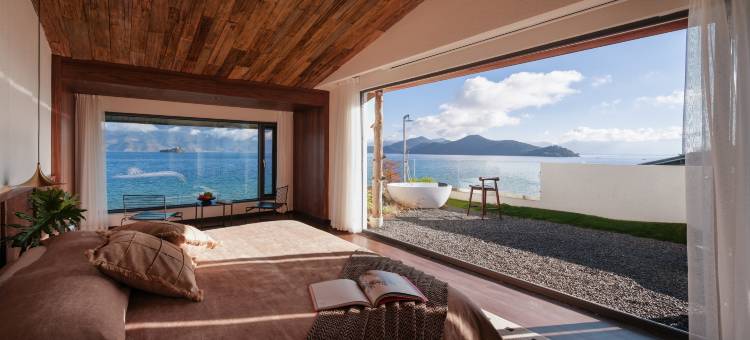 泸沽湖凿见酒店图片