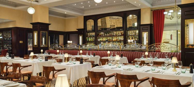 澳门巴黎人-御匾峰图片