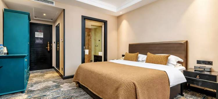 贵阳柒號花园·春Spring酒店(喷水池地铁站太平路网红街店)图片