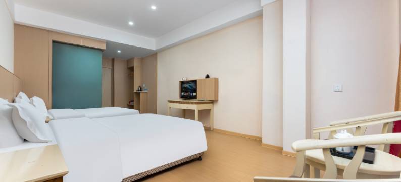 武汉南天智能酒店(华顶工业园店)图片