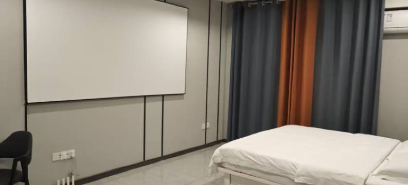 墨客·MK设计师影音民宿(平乡龙城居然广场店)图片