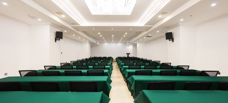 新一百酒店(丹东火车站鸭绿江断桥店)图片