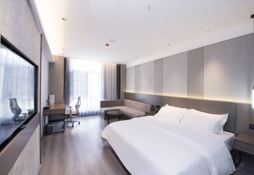 Mangkang Rumei Town Yunshan River Impression HotelHotel Overview