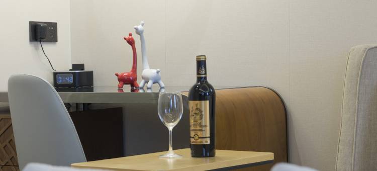 珠海香江维克酒店(拱北口岸高铁站店)图片