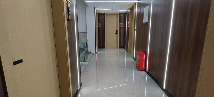 德格云端电竞酒店图片