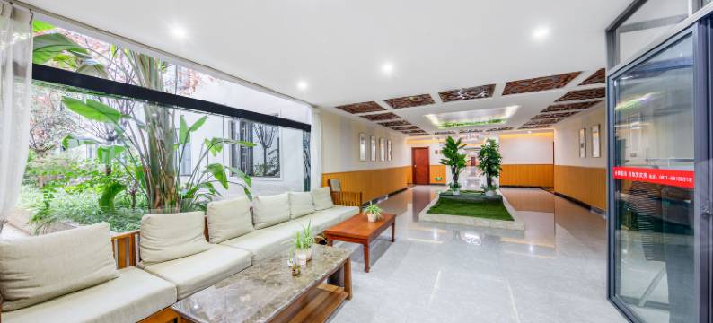 昆明云瑞假日酒店(昆明新亚洲体育城地铁站店)图片