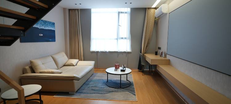 蓝调轻奢·民宿公寓(天福广场店)图片