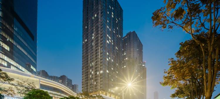 铂奢·高空S套房酒店(成都东站东大路地铁站店)图片