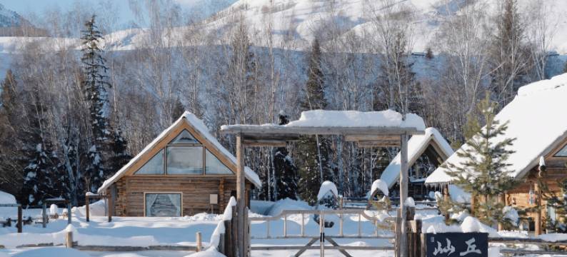 禾木屾丘民宿图片