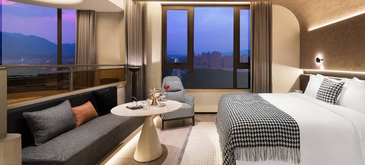 美豪雅致酒店(杭州桐庐银泰城店)图片