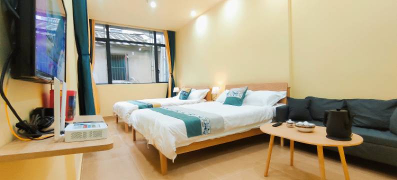 拾贰家民宿(潮州古城牌坊街店)图片