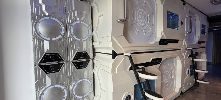 简朴客太空舱青年旅社(Jianpuke Space Capsule Backpacker Hostel)图片