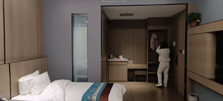 辽阳嘉年华商务酒店图片