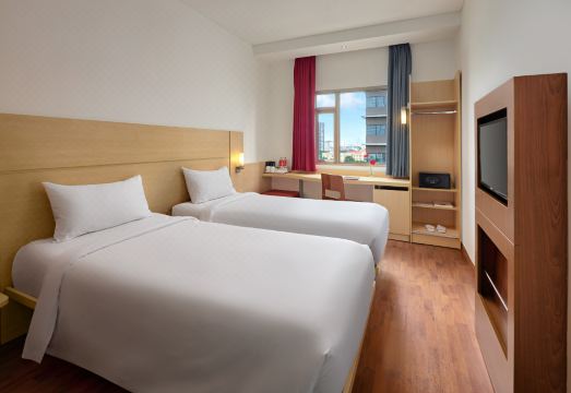 Ibis Saigon SouthHotel Overview