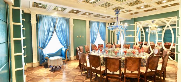 丝路天山酒店(国际大巴扎店)图片