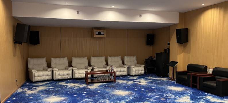 普定诗钰商务酒店(星搏国际店)图片