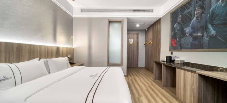 菲曼星空宿电影电竞酒店(湖州市衣裳街店)图片