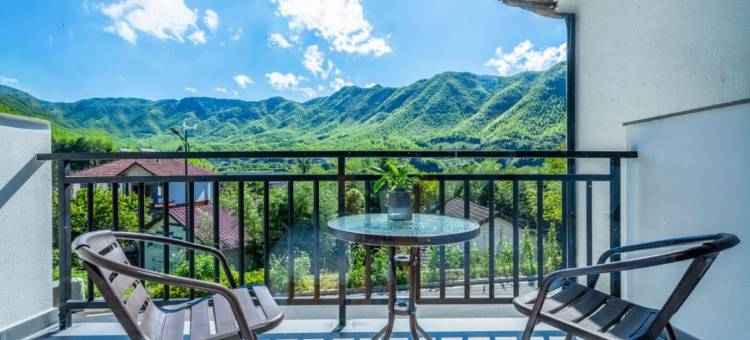 龙潭吟客栈(安吉章村龙王山峡谷漂流店)图片