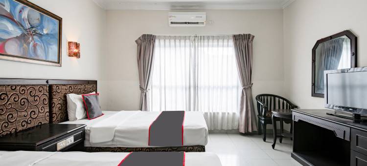 O系列德镇酒店-靠近安努尔大清真寺(Collection O Senapelan Near Rsud Petala Bumi Formerly de Town Hotel)图片