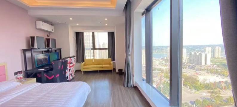 极速电竞民宿(合江美荔城店)图片