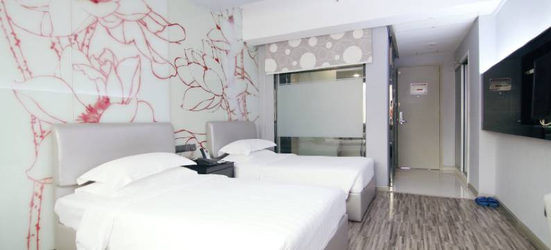 深圳华盐酒店(水贝珠宝城田贝地铁站店)图片