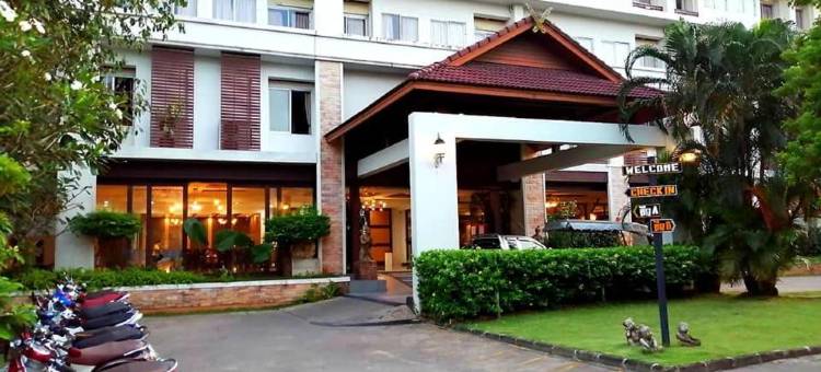 娜娜武里酒店(Nana Buri Hotel)图片