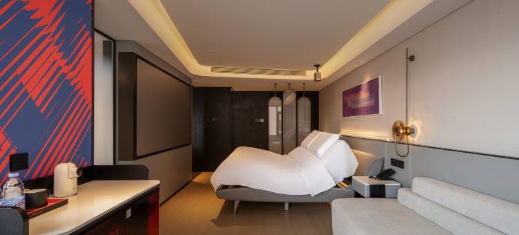 万墨VANMO酒店(五一广场贺龙体育馆店)图片