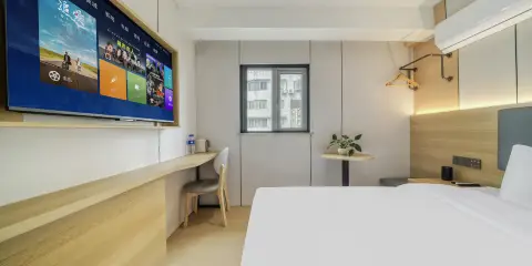 青季MINI酒店(温州五馬街店)