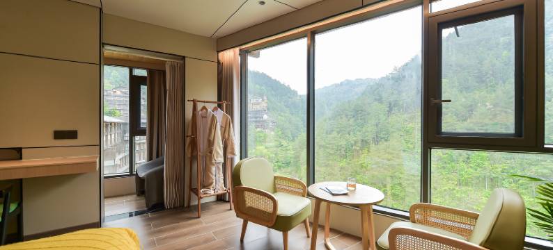 西江千户苗寨爱意观景民宿(观景台店)图片