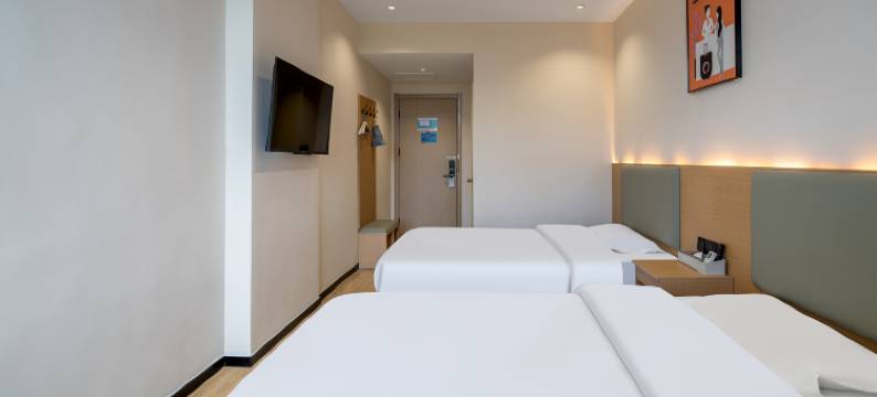 慕颜轻居酒店(日照芒果时代广场大润发店)图片