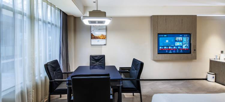 斯豆电竞酒店(共青城大泽泰时代广场店)图片