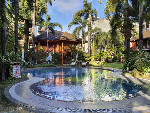 长滩岛热带度假村