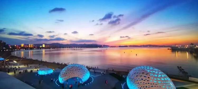 Crystal Bayview Hotel晶海湾景套房酒店(华发新天地店)图片