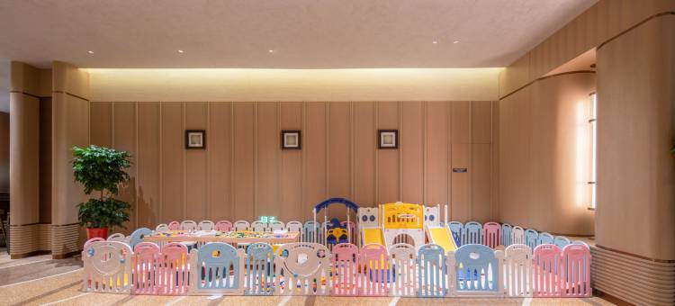 艺龙酒店(青岛黄岛金沙滩度假区店)图片