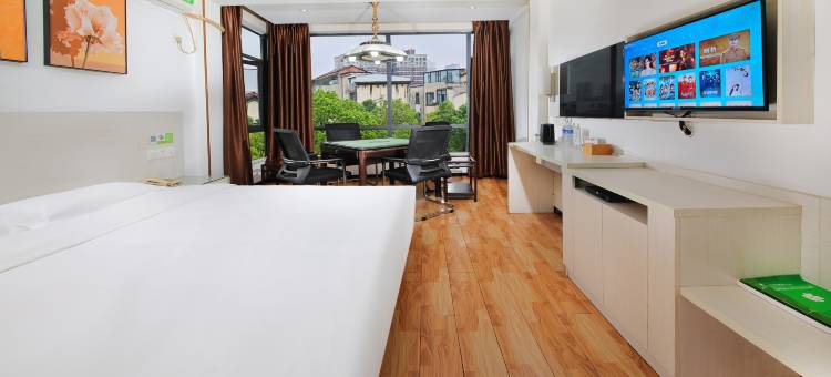 致馨栀子花开酒店(仙桃小南店)图片